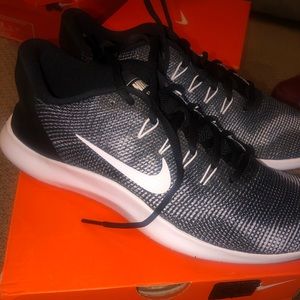 Men’s Nike Flex 2018 RN Size 11